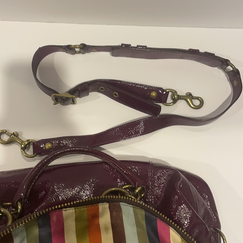 Y2K Coach Francine bag in purple patent leather - Picture 16 of 16